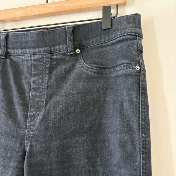 Spanx SPANXshape EveryWear Flare Jeans Pull On Black Size Large - Picture 12 of 15